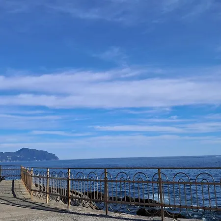 Casa Al Mare Con Parcheggio 아파트